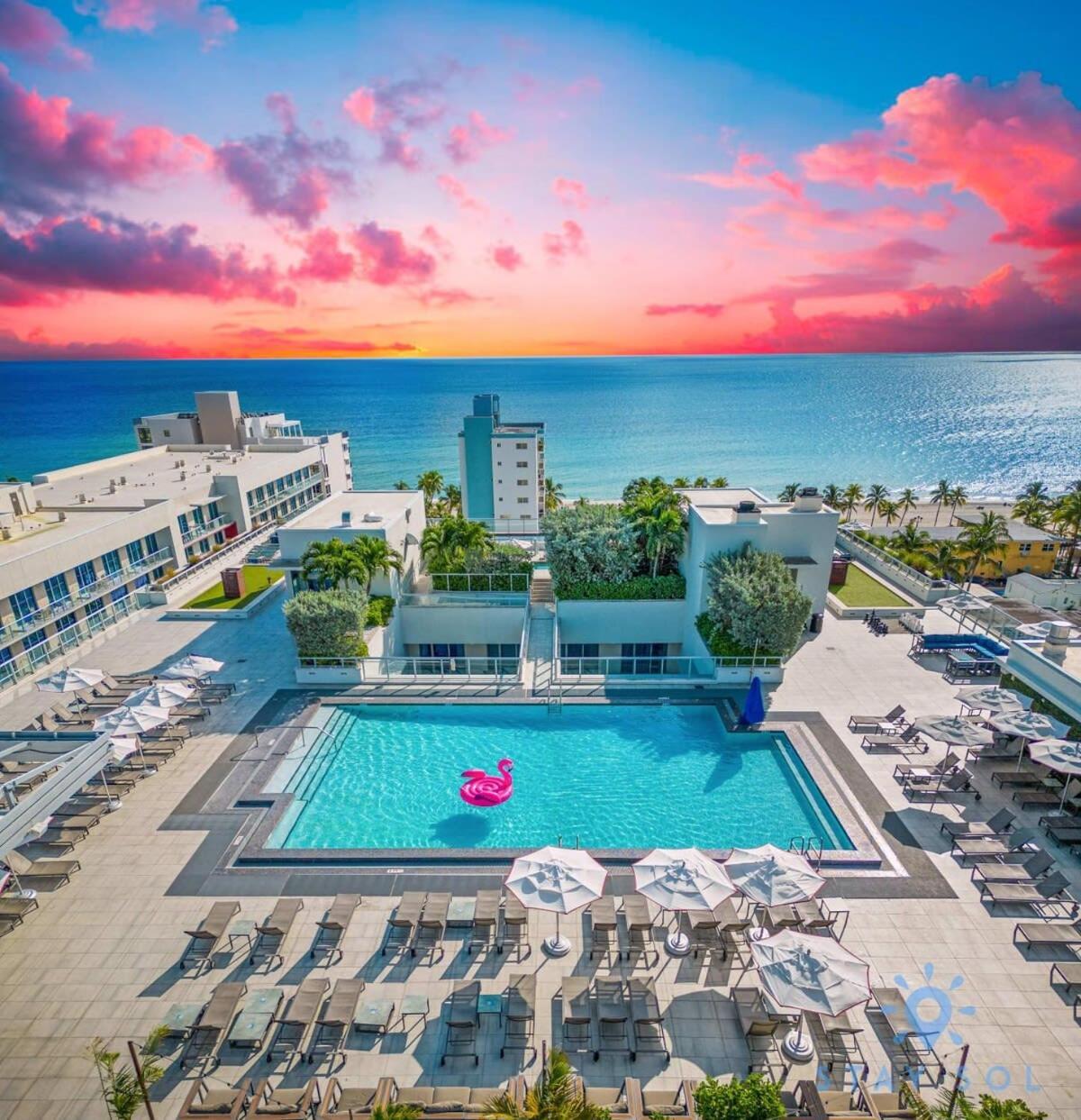 Rooftop Pool - Balcony - Hollywood Beach Broad - Walk Dış mekan fotoğraf