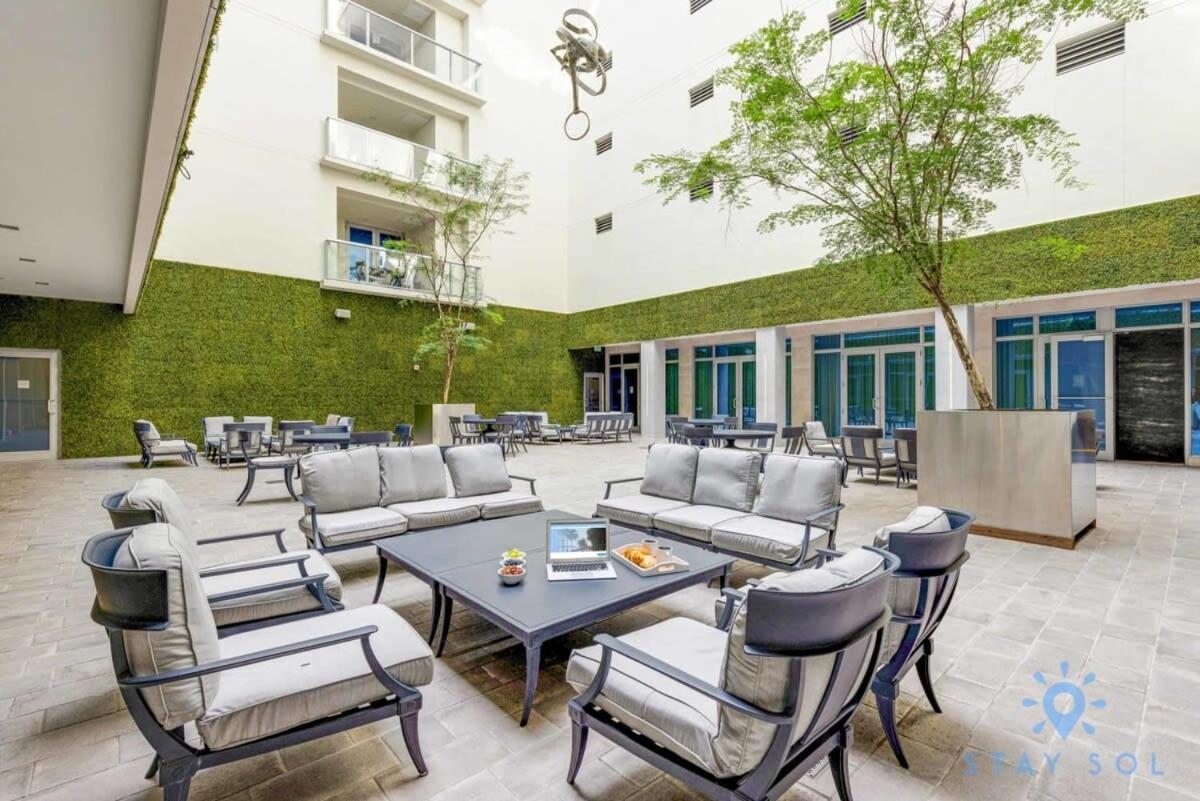 Rooftop Pool - Balcony - Hollywood Beach Broad - Walk Dış mekan fotoğraf
